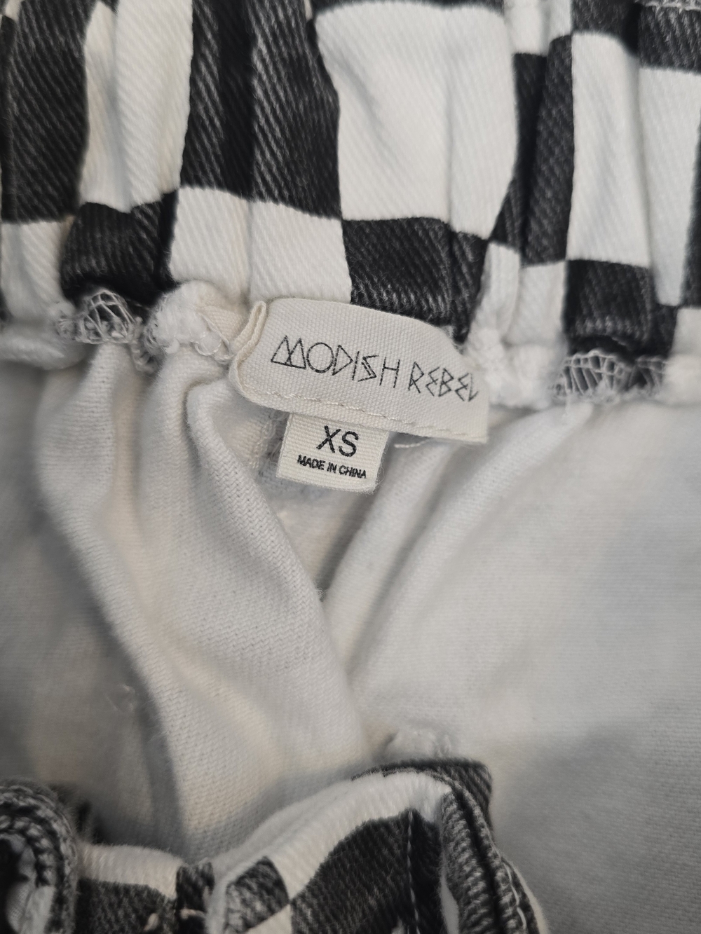 Modish Rose (FROM THE BUCKLE) Black & White Checkerboard Mini Skirt - Picture 3 of 3